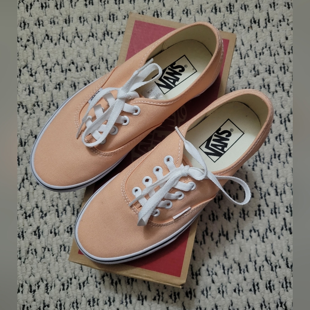VANS Authentic Shoe